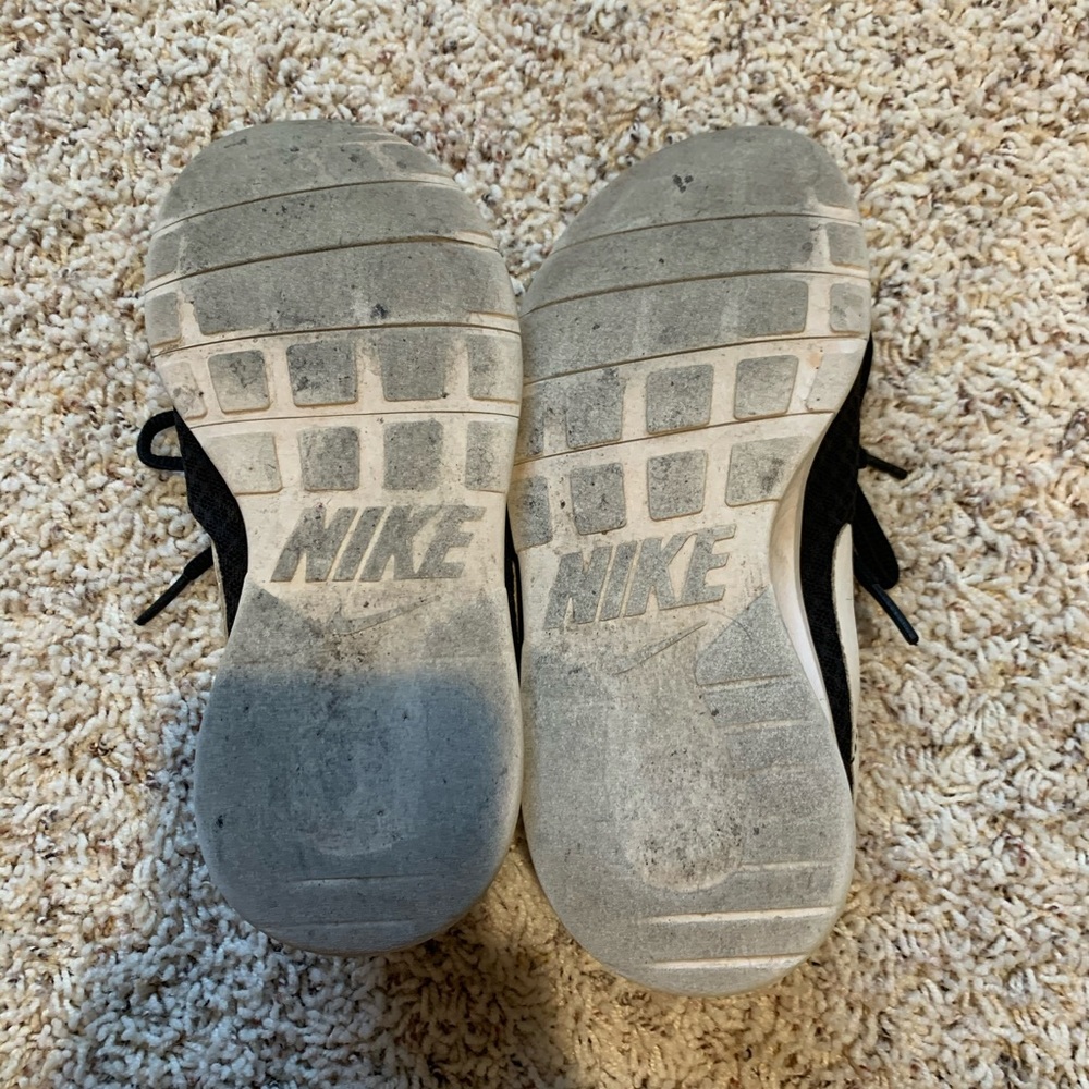 NIKE Kids Roche’s - Picture 3 of 4